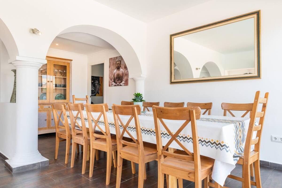 Villa Constantinos Apartamentos O Villa Completa 칼페 외부 사진