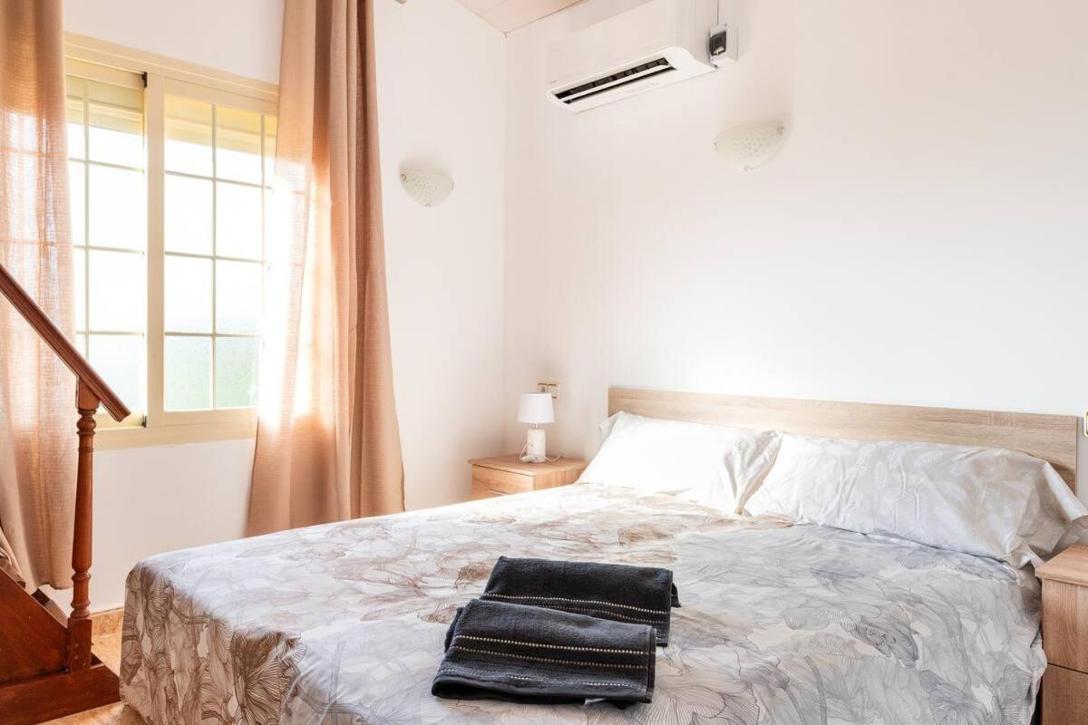 Villa Constantinos Apartamentos O Villa Completa 칼페 외부 사진